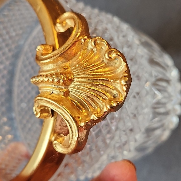 Vintage Hollywood Regency Crystal Glass Ice Bucket with Gold Trim - Picture 8 of 13